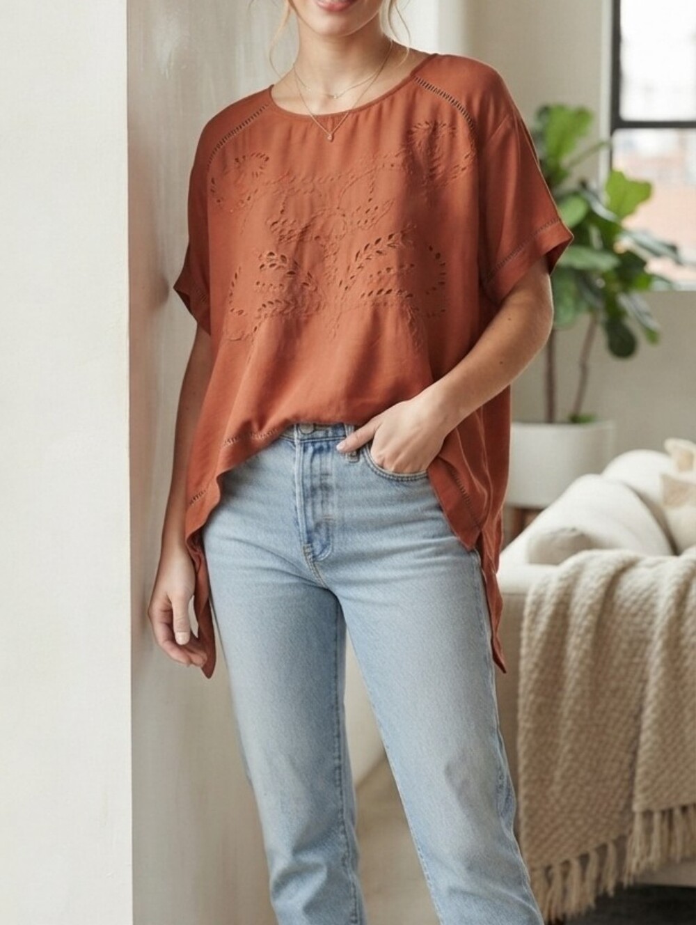 Beautiful MOON RIVER Rust Eyelet Detail Top Blouse Sz Size Large